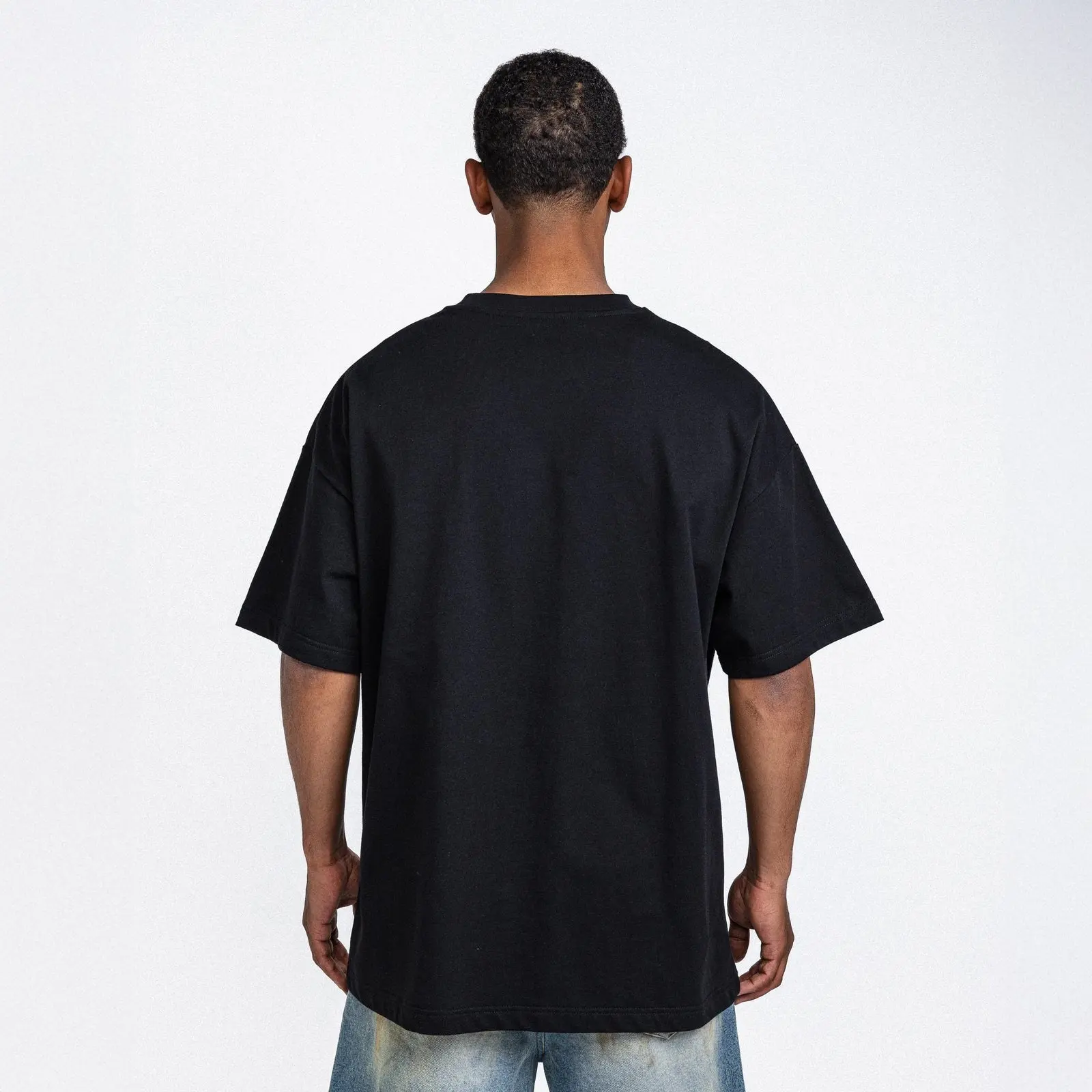 Rheborn I Need a Hug Tee Black, beeld 3 van 4